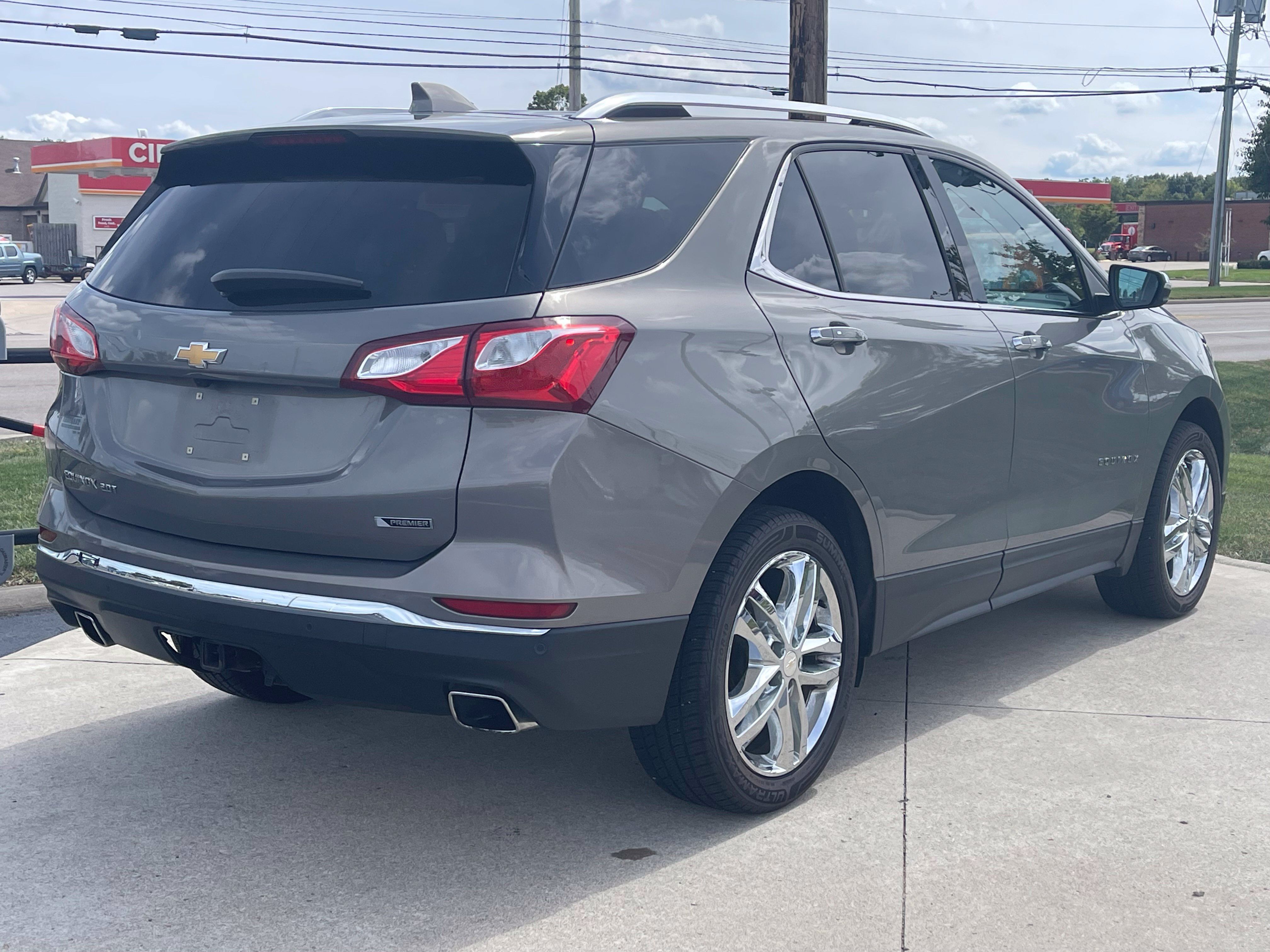 Used 2018 Chevrolet Equinox Premier FWD image 7
