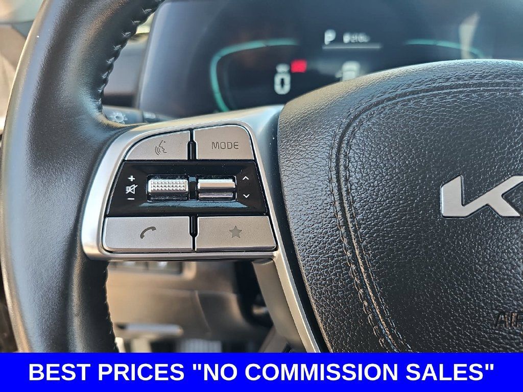Used 2025 Kia Telluride S FWD image 18