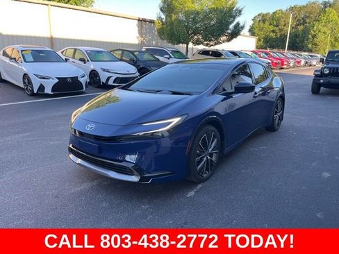Used 2026 Toyota Prius Limited w/ Limited Premium Package FWD image 39