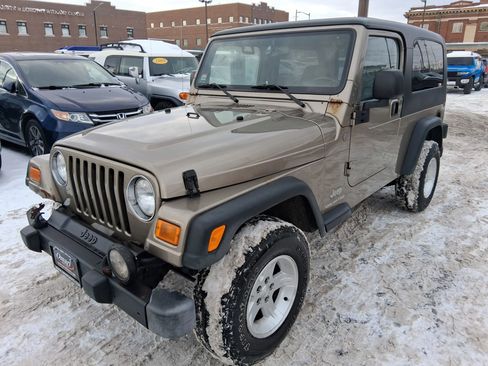 Used 2004 Jeep Wrangler Unlimited Sport Utility 2D image 3