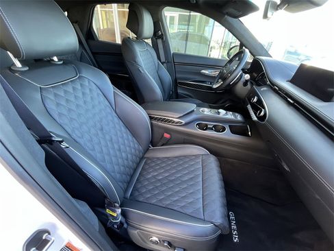 Used 2025 Genesis GV70 3.5T Sport w/ Sport Prestige Package image 26