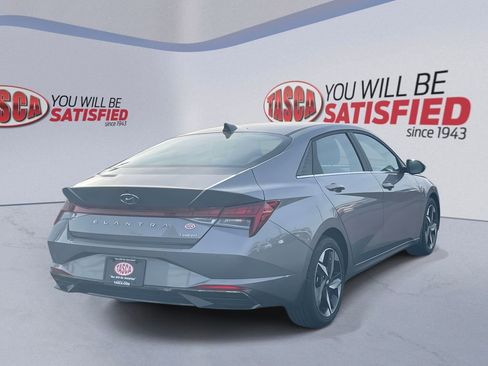 Certified 2023 Hyundai Elantra Limited image 6