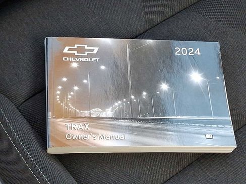 Used 2024 Chevrolet Trax LS image 26