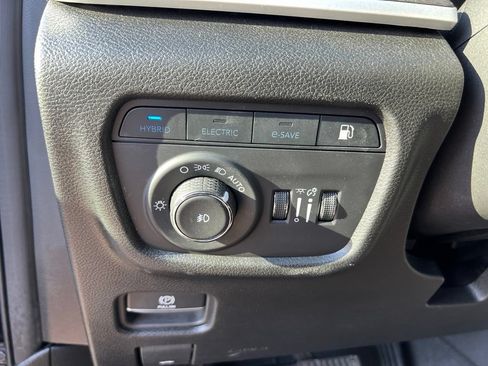 Certified 2024 Jeep Grand Cherokee Limited 4xe AWD/4WD image 11