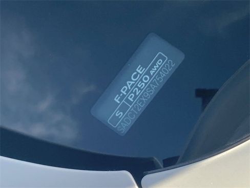 New 2025 Jaguar F-PACE R-Dynamic S image 22