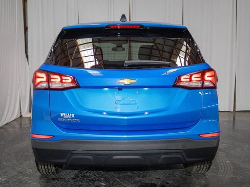 Used 2024 Chevrolet Equinox LS w/ LS Convenience Package image 3