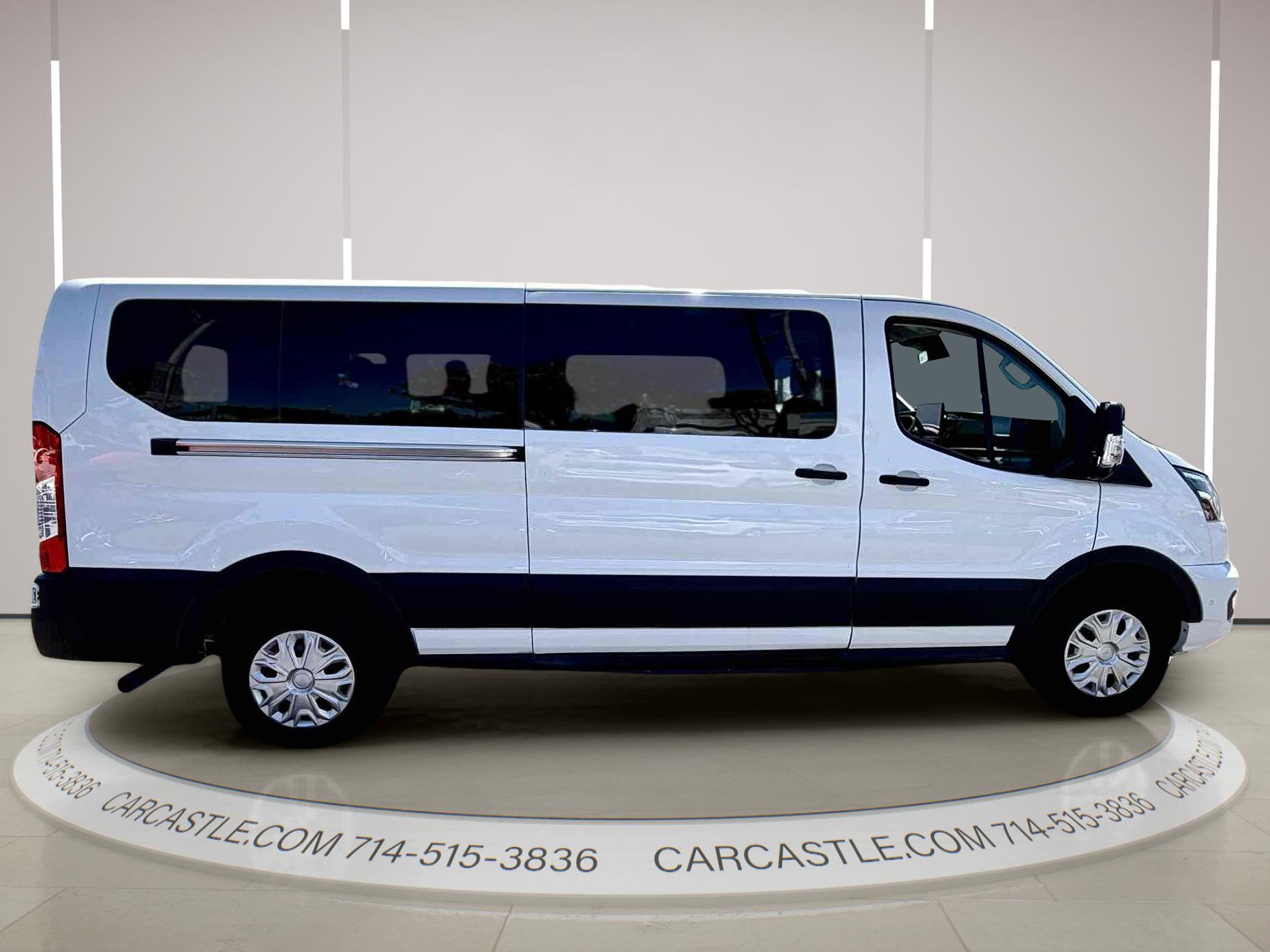 Used 2023 Ford Transit 350 XLT RWD image 6