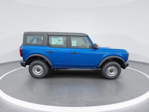 New 2025 Ford Bronco 4-Door AWD/4WD image 9