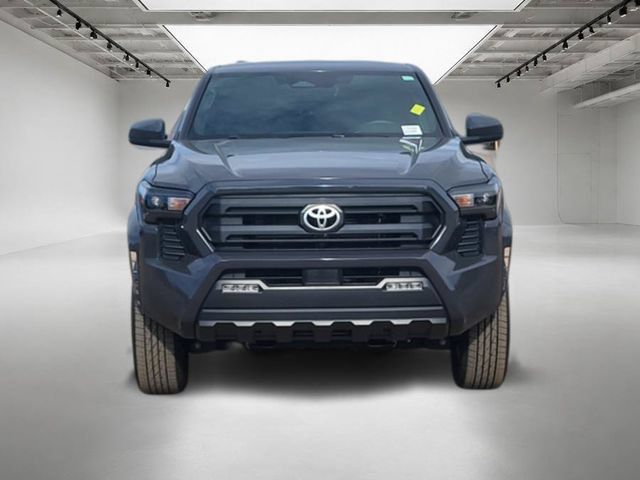 Used 2024 Toyota Tacoma SR5 AWD/4WD image 9