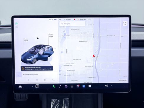Used 2024 Tesla Model 3 Standard Range RWD image 4
