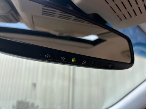 Used 2017 Nissan Armada Platinum image 27