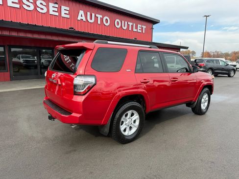 Used 2019 Toyota 4Runner SR5 image 3