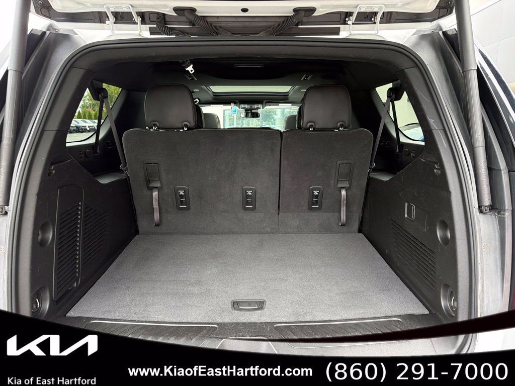 Used 2023 GMC Yukon XL SLT AWD/4WD image 16