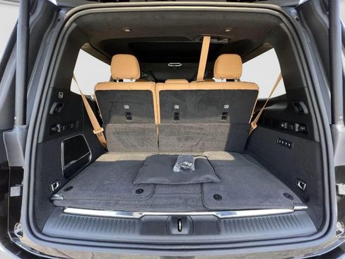 New 2023 Jeep Grand Wagoneer Series III AWD/4WD image 6
