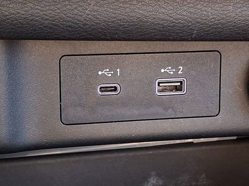 Used 2023 Nissan Rogue SV w/ SV Premium B Package image 27