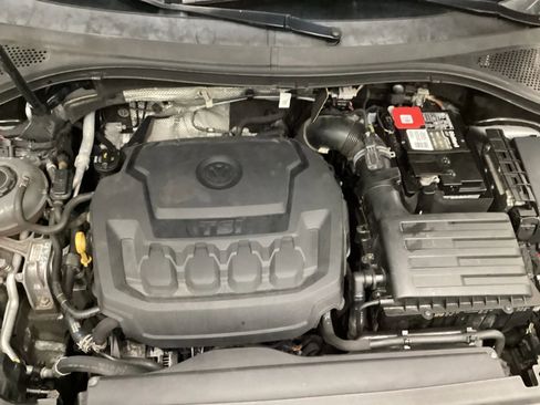 Used 2019 Volkswagen Tiguan SE AWD/4WD image 21