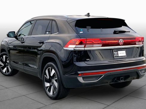 Used 2026 Volkswagen Atlas Cross Sport SE FWD image 11