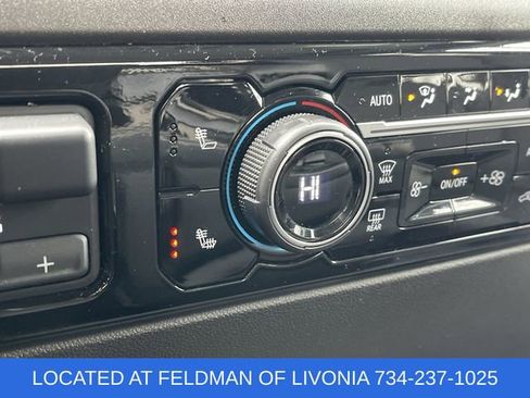 Used 2023 Chevrolet Silverado 1500 RST image 34