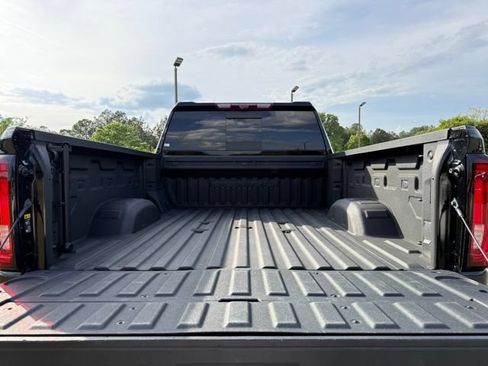 Used 2020 GMC Sierra 2500 Denali w/ Denali Ultimate Package AWD/4WD image 27