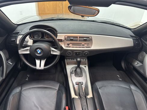 Used 2003 BMW Z4 2.5i RWD image 13