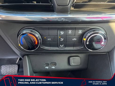 Used 2025 Buick Encore GX Preferred FWD image 24