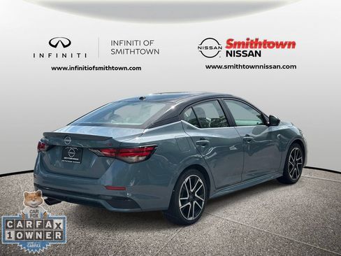 Used 2024 Nissan Sentra SR w/ SR Premium Package FWD image 9