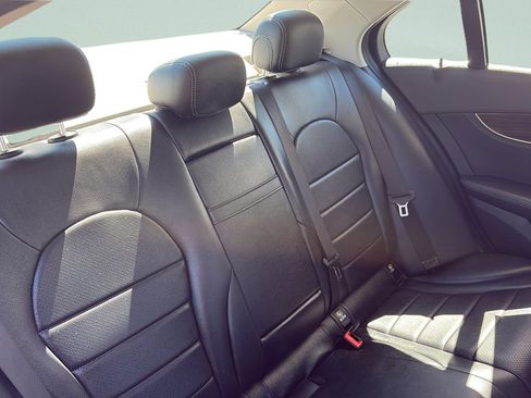 Used 2016 Mercedes-Benz C 300 4MATIC Sedan image 16