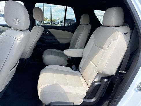 Used 2022 Chevrolet Traverse LT AWD/4WD image 23