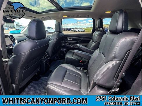 Used 2024 Subaru Ascent Limited w/ Technology Package AWD/4WD image 9
