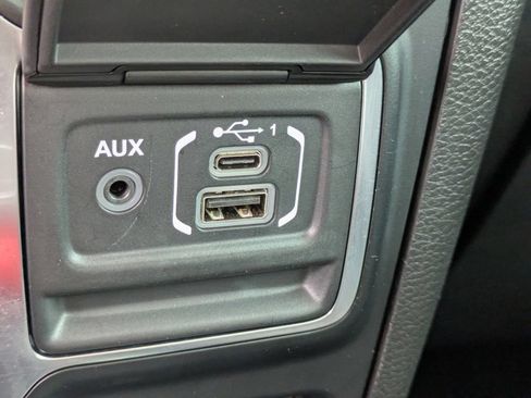 Used 2022 Jeep Gladiator Rubicon w/ LED Lighting Group AWD/4WD image 21