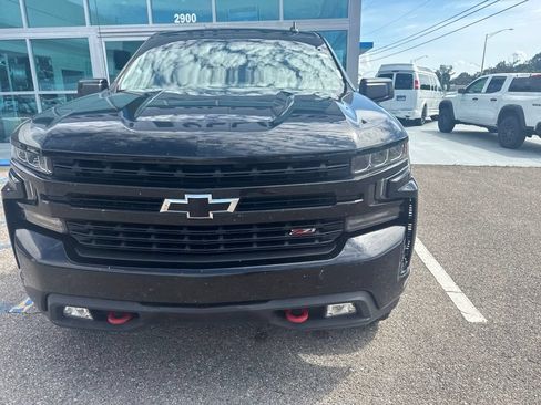 Used 2019 Chevrolet Silverado 1500 LT Trail Boss AWD/4WD image 3