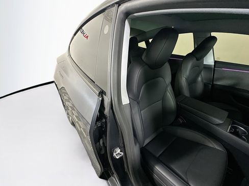 Used 2025 Tesla Model 3 Long Range image 26