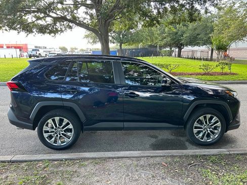 Used 2023 Toyota RAV4 XLE Premium FWD image 7