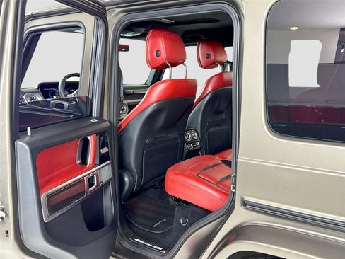 Used 2021 Mercedes-Benz G 63 AMG AMG G 63 * Carbon Interior * O image 24