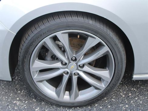 Used 2022 Chevrolet Malibu LT image 12