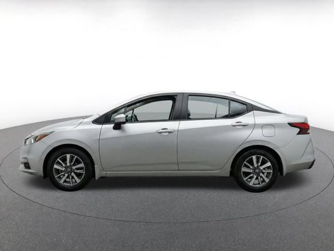 Used 2025 Nissan Versa SV FWD image 4