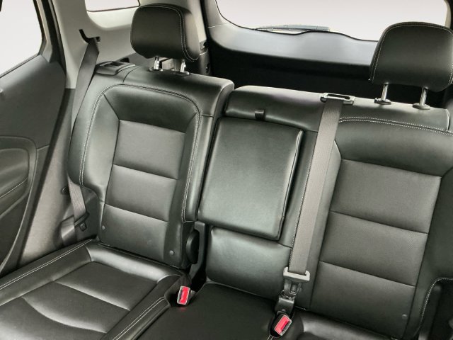 Used 2023 GMC Terrain SLT AWD/4WD image 14