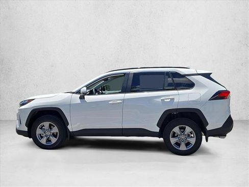 Used 2025 Toyota RAV4 XLE w/ Convenience Package FWD image 9