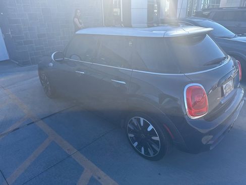 Used 2017 MINI Cooper S image 4
