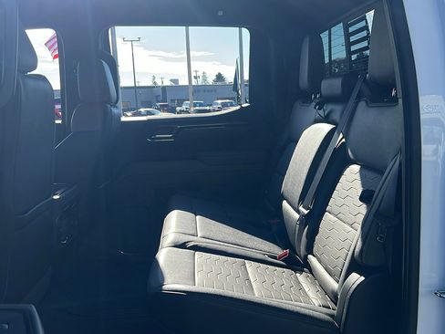 Used 2024 Chevrolet Silverado 1500 ZR2 w/ Technology Package image 32