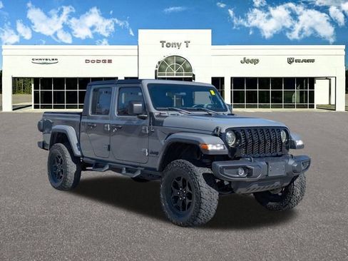 Used 2021 Jeep Gladiator Sport image 1