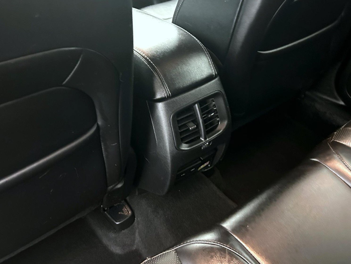 Used 2019 Jeep Cherokee Limited AWD/4WD image 21