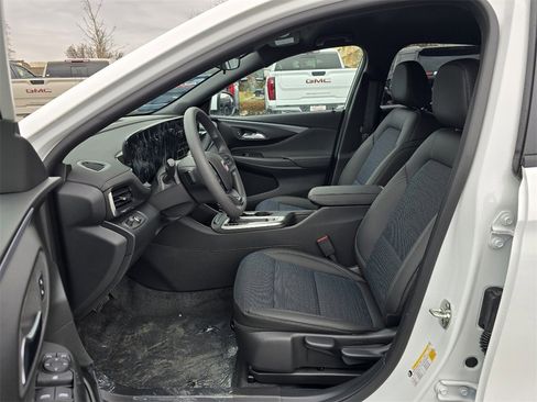 New 2026 Buick Envista Preferred image 13