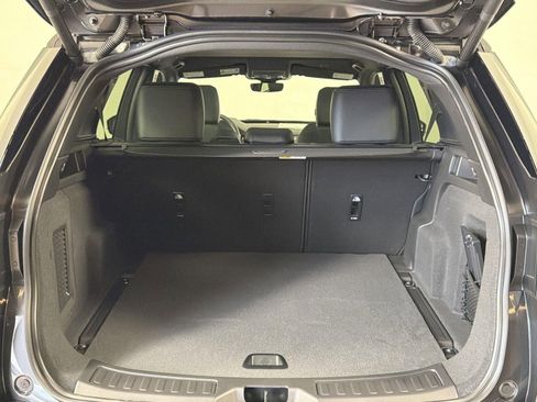 New 2026 Land Rover Discovery Sport Landmark AWD/4WD image 29