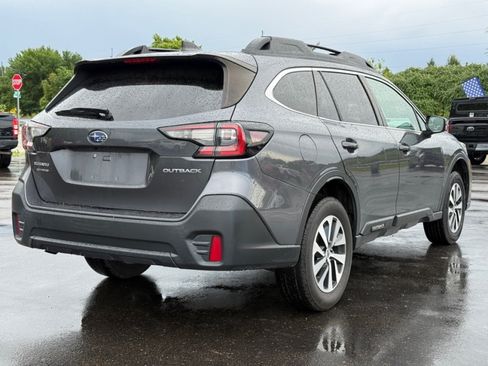 Used 2022 Subaru Outback Premium AWD/4WD image 8