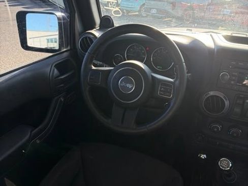 Used 2013 Jeep Wrangler Sport AWD/4WD image 10