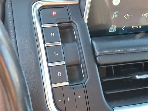 Used 2022 Chevrolet Tahoe LT image 13