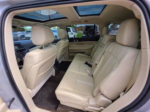 Used 2016 Lincoln MKT AWD w/ Equipment Group 201A image 12
