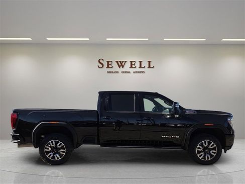 Used 2022 GMC Sierra 2500 AT4 w/ Gooseneck/5TH Wheel Package image 5