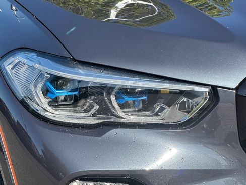 Used 2020 BMW X5 M50i AWD/4WD image 10